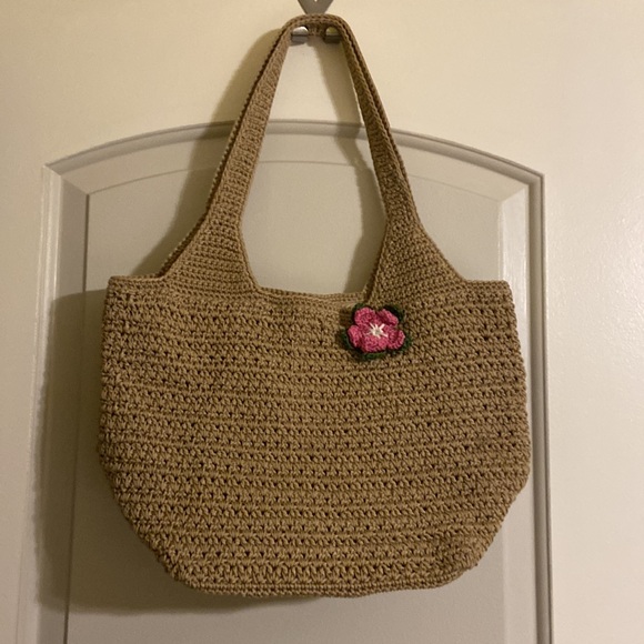 The Sak Crochet Tote with Pink Appliqué EC, perfect for Spring! - Picture 3 of 14